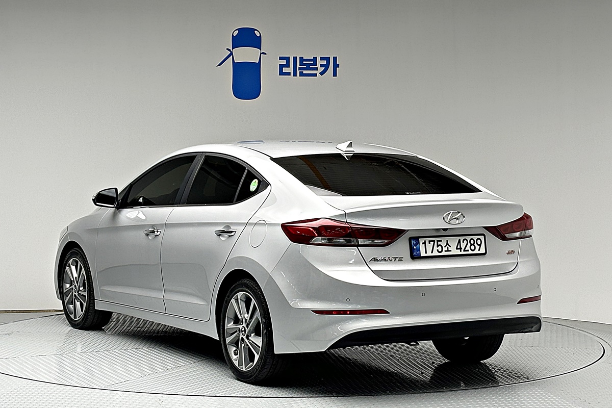 차량 이미지 6