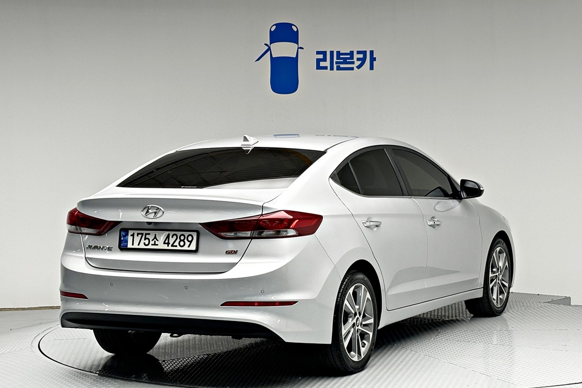 차량 이미지 4