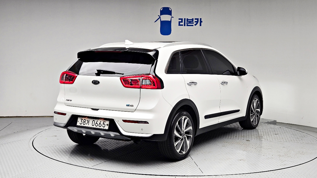 차량 이미지 4