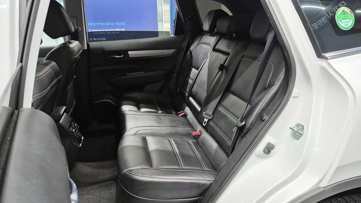 차량 이미지 8