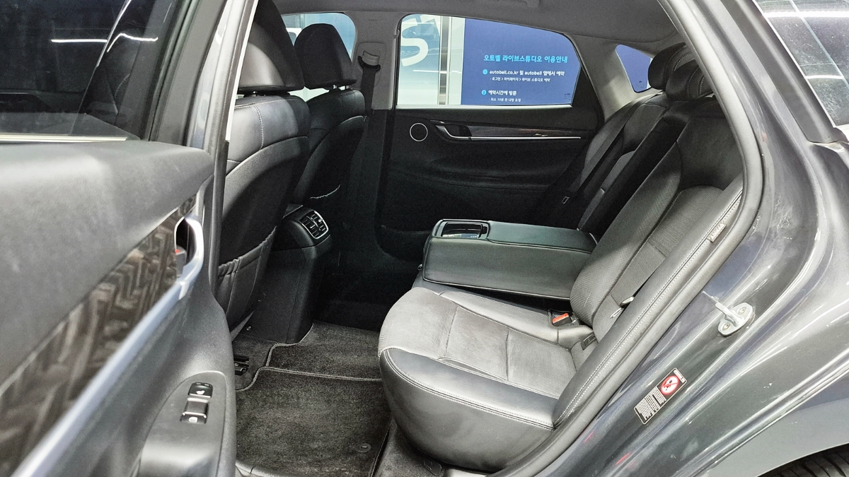 차량 이미지 8