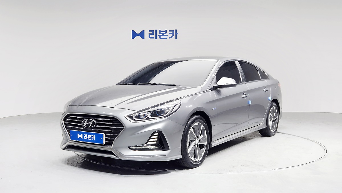 현대 LF쏘나타 뉴라이즈 하이브리드 2.0 HEV 프리미엄 스페셜 가솔린+전기 중고차 렌트