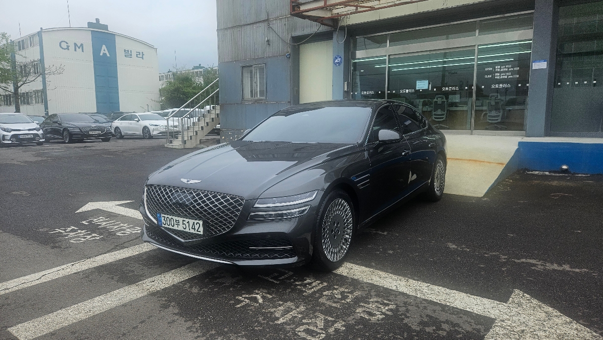 제네시스 더 올뉴G80 가솔린 2.5 AWD 기본형 가솔린 리본카 제주지점