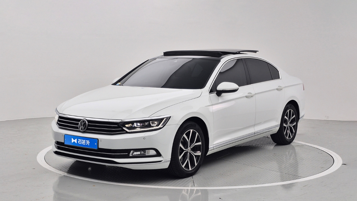 폭스바겐 폭스바겐 파사트 GT(8세대) 2.0 TDI 프리미엄 디젤 리본카 부산지점