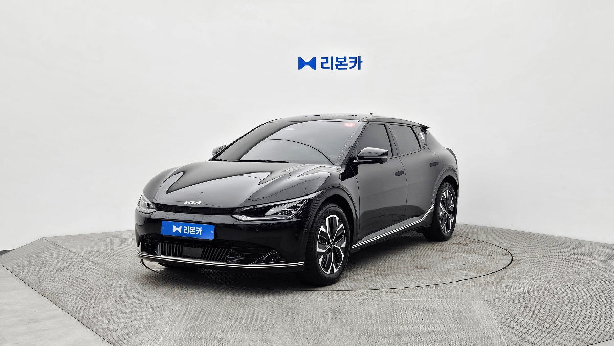 기아 EV6 롱 레인지 2WD 어스 전기 리본카 김포지점