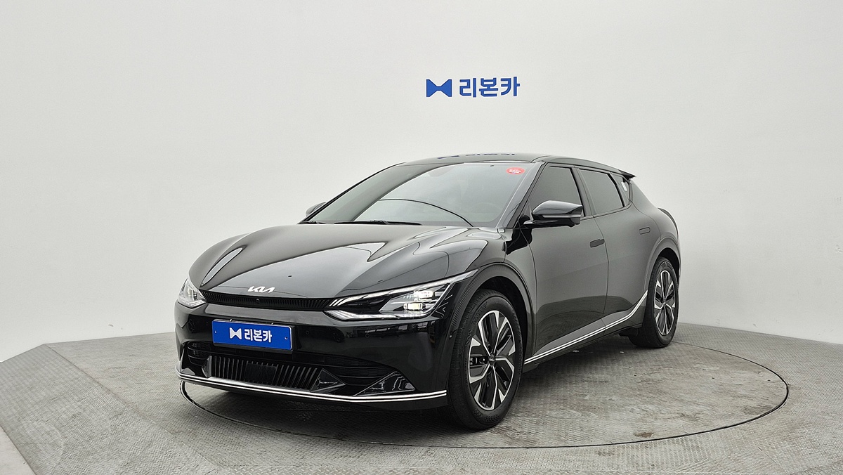 기아 EV6 롱 레인지 2WD 어스 전기 리본카 김포지점