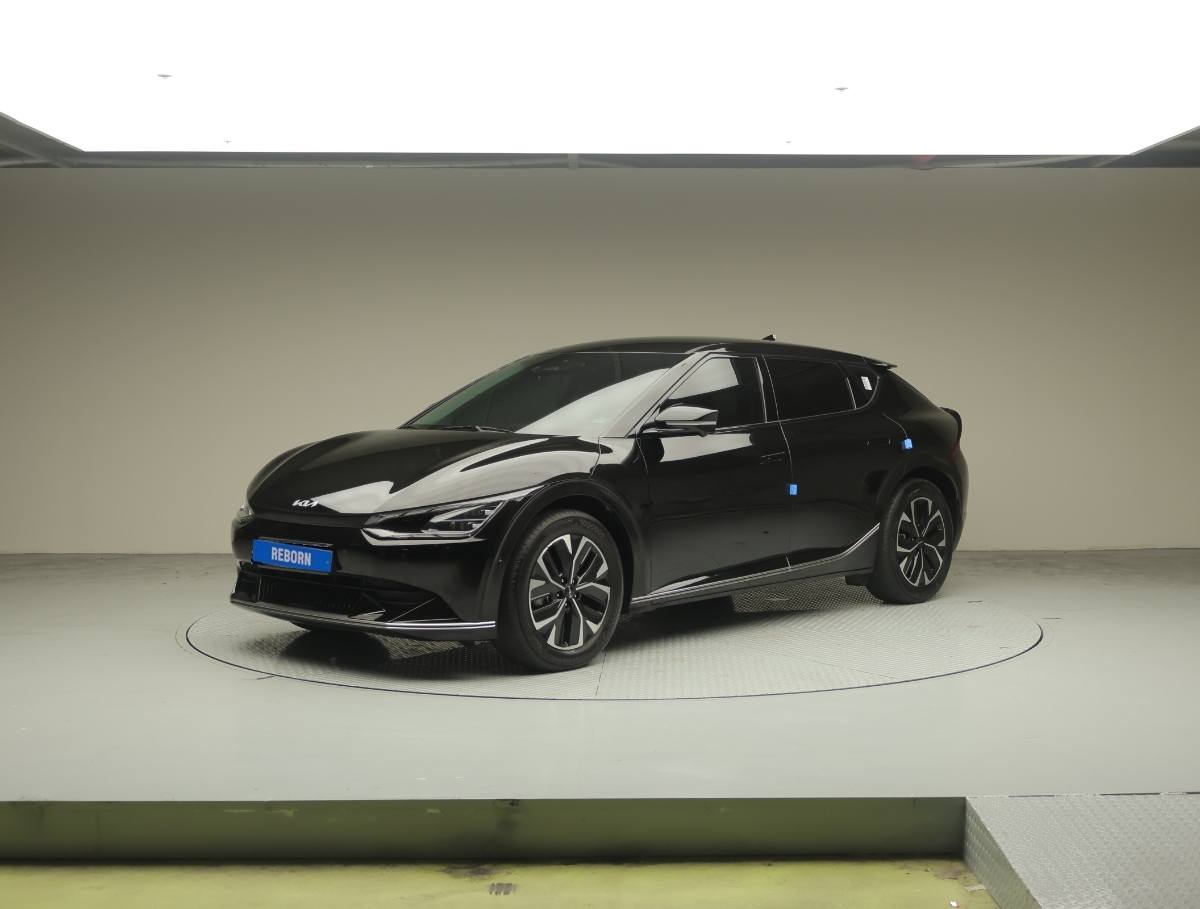 기아 EV6 롱 레인지 2WD 어스 전기 중고차 렌트