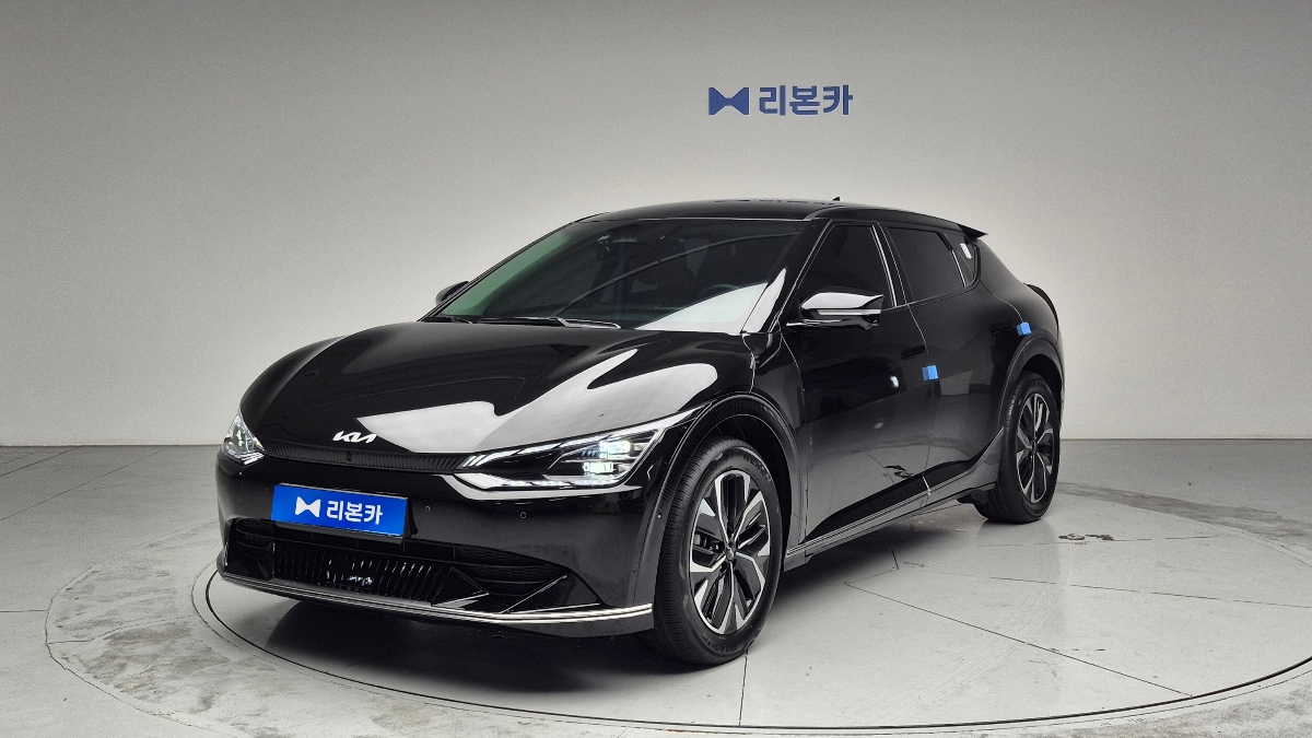 기아 EV6 롱 레인지 2WD 어스 전기 리본카 천안지점
