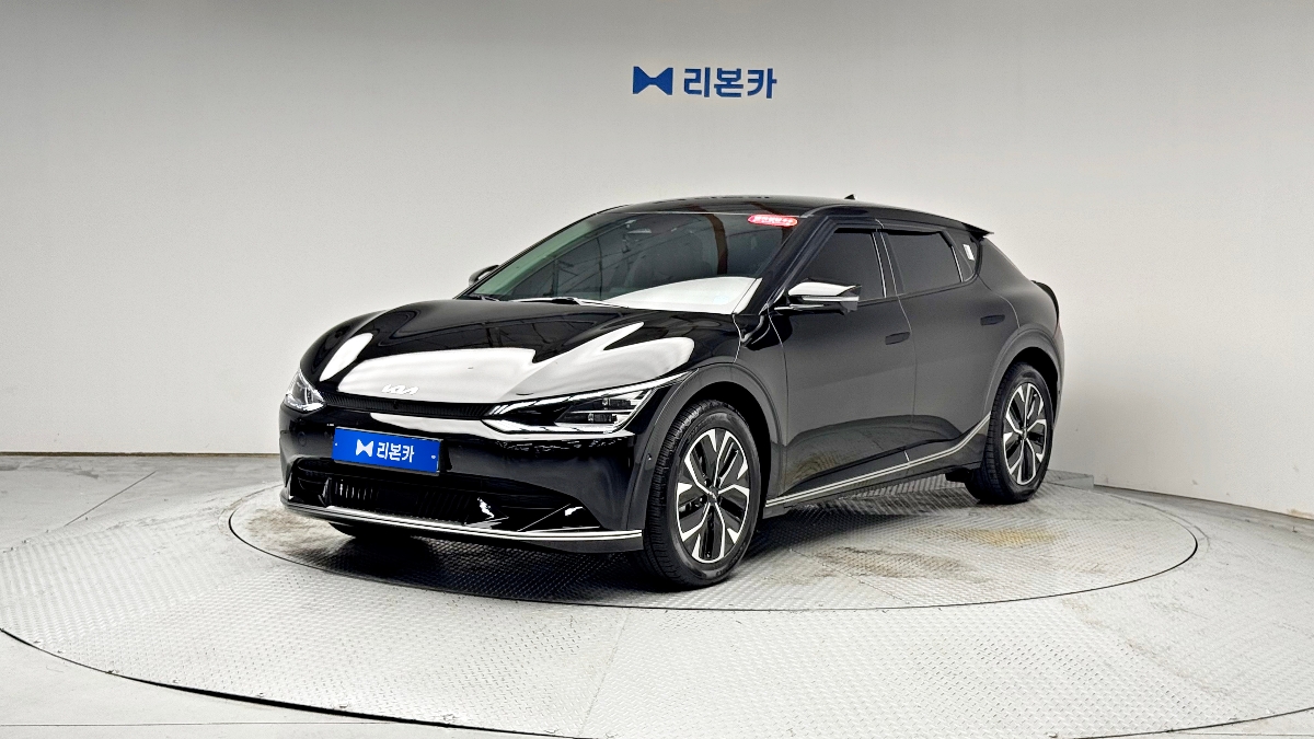 기아 EV6 롱 레인지 2WD 어스 전기 리본카 동대구지점