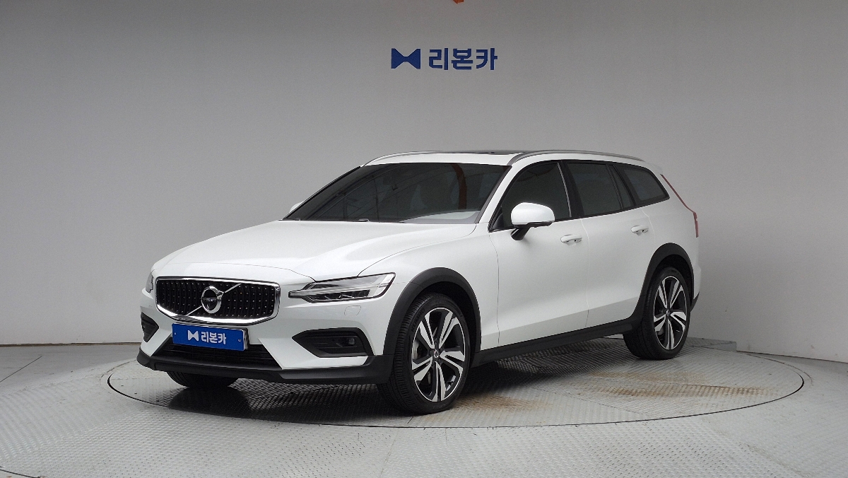 볼보 볼보 V60 크로스컨트리(2세대) 2.0 T5 AWD 프로 가솔린 리본카 동대구지점