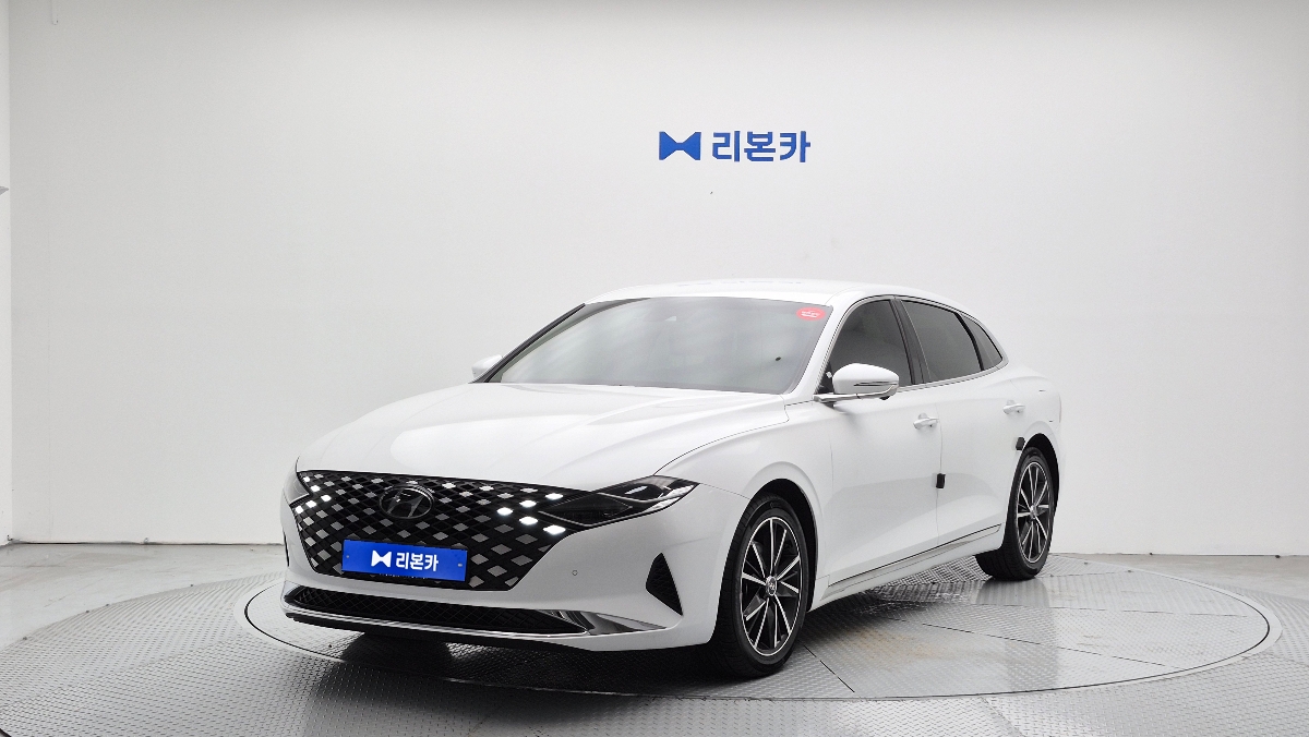 현대 더 뉴그랜저IG 가솔린 2.5 르블랑 가솔린 리본카 광주지점
