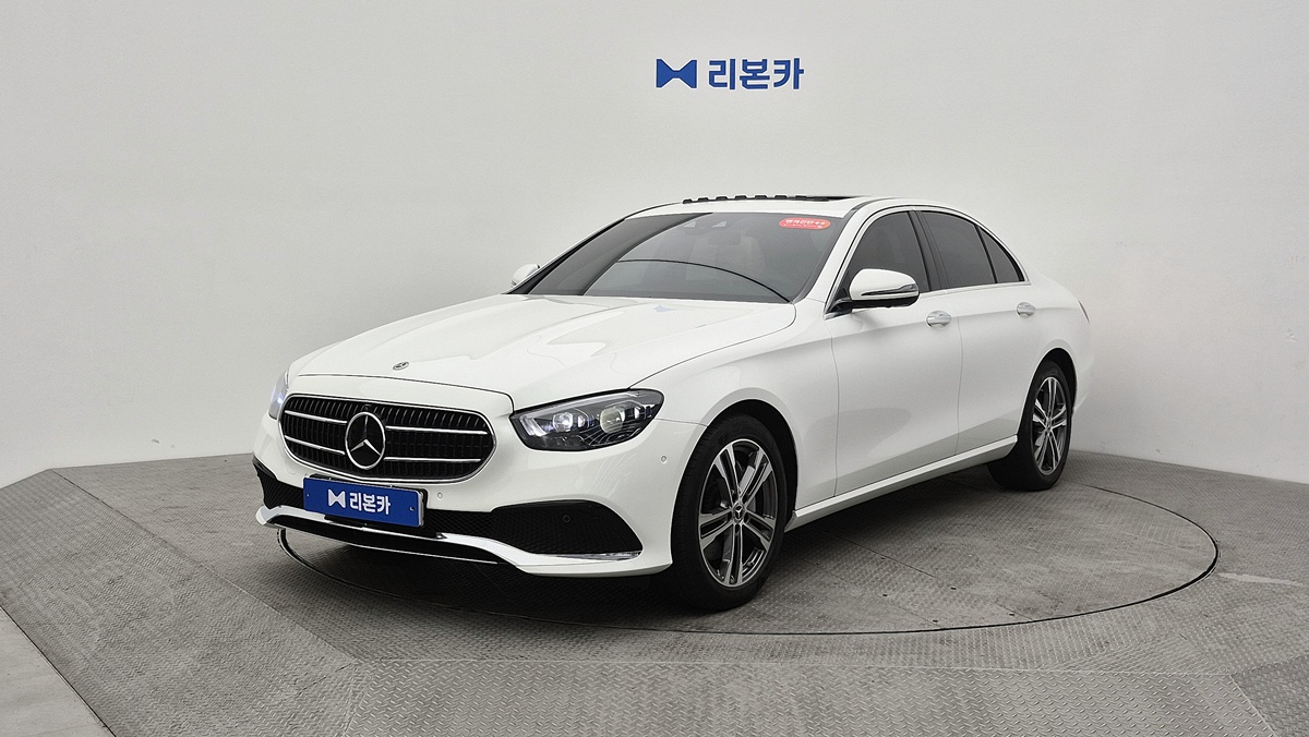 벤츠 벤츠 E클래스(5세대) E350 4매틱 아방가르드 가솔린 리본카 김포지점