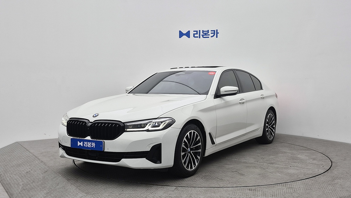 BMW BMW 5시리즈(7세대) 530i 럭셔리 가솔린 리본카 김포지점