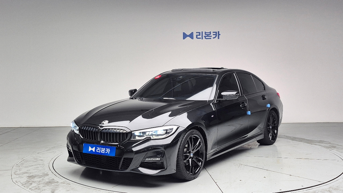 BMW BMW 3시리즈(7세대) 320i M 스포츠팩 블랙수트 가솔린 리본카 천안지점