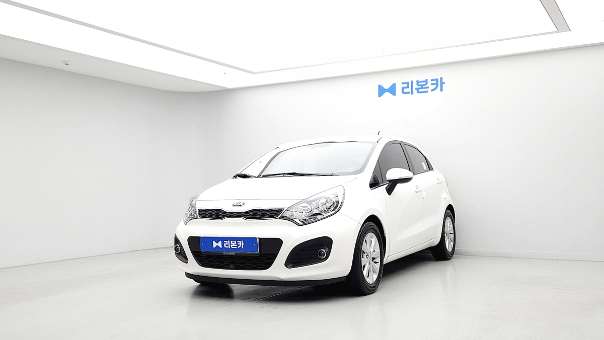 기아 올 뉴프라이드 5도어 1.4 MPI 디럭스 가솔린 리본카 일산지점