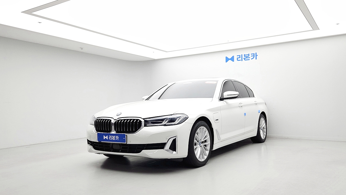 BMW BMW 5시리즈(7세대) 530e 럭셔리 가솔린+전기 리본카 일산지점