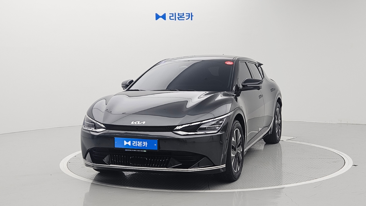 기아 EV6 롱 레인지 2WD 어스 전기 리본카 부산지점