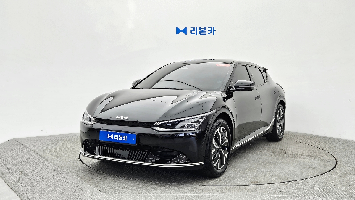 기아 EV6 롱 레인지 2WD 어스 전기 리본카 김포지점