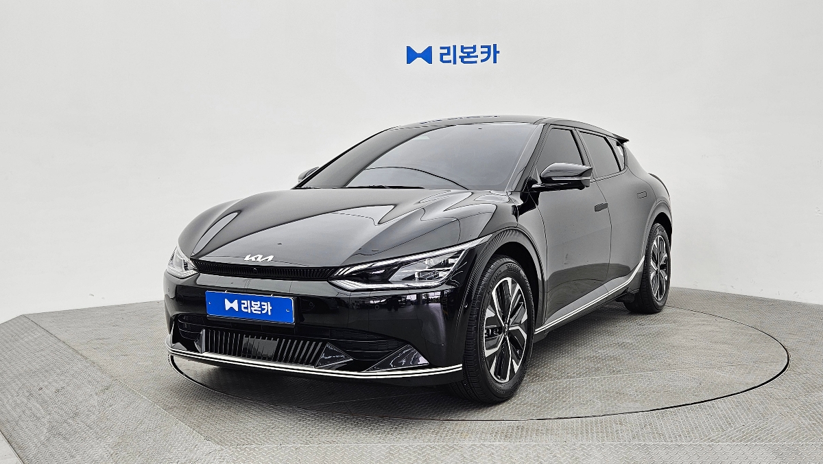 기아 EV6 롱 레인지 2WD 어스 전기 리본카 김포지점
