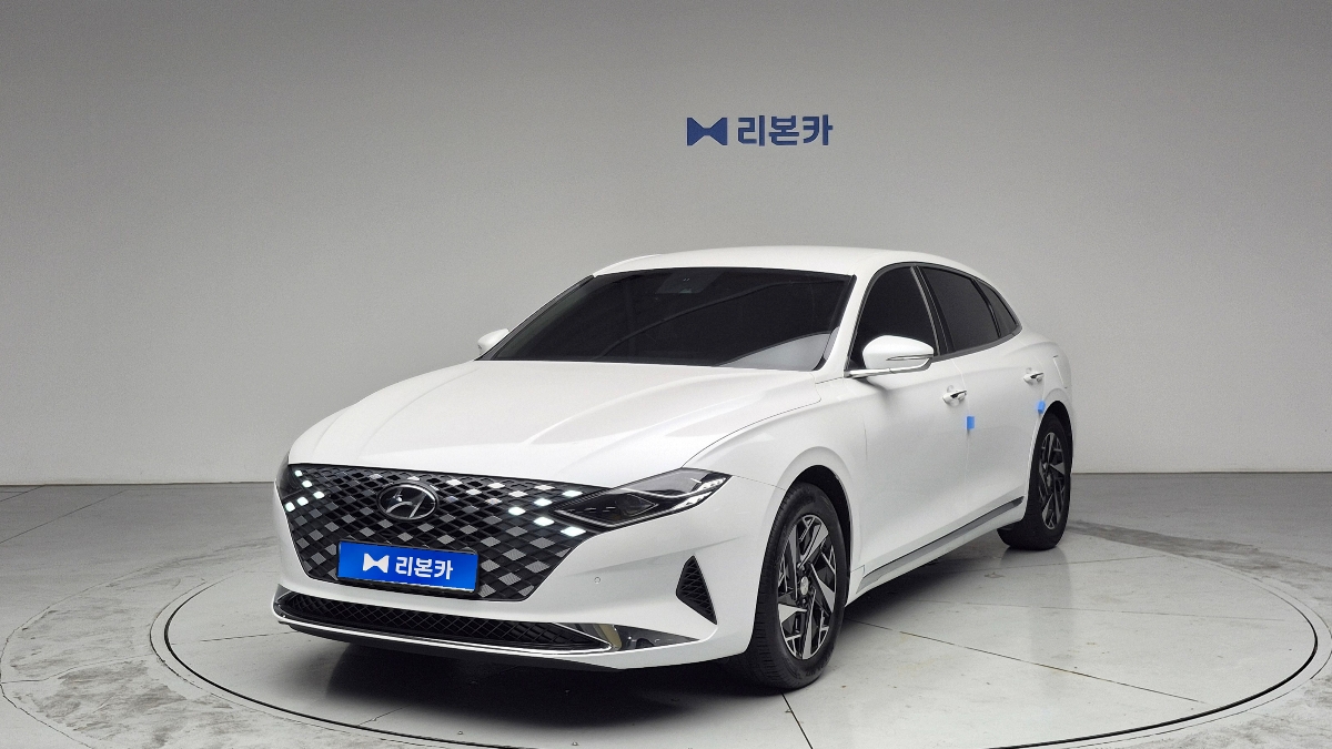 현대 더 뉴그랜저IG 하이브리드 2.4 HEV 프리미엄 가솔린+전기 리본카 천안지점