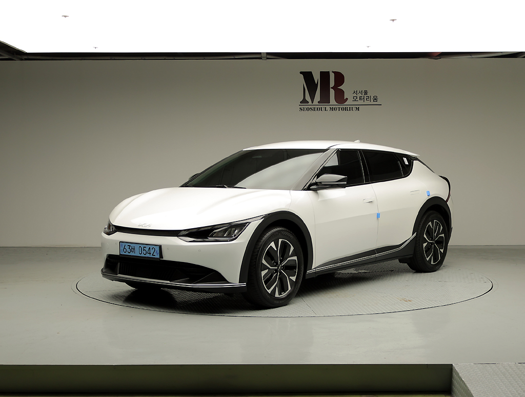기아 EV6 롱 레인지 2WD 에어 전기 중고차 렌트