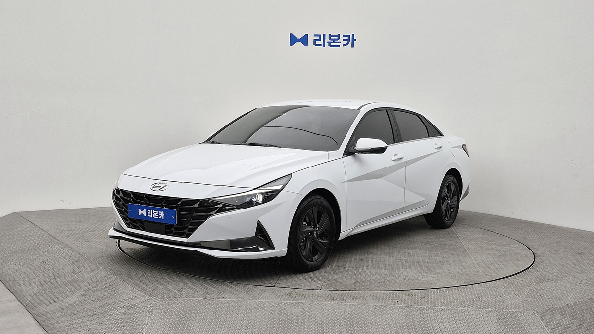 현대 아반떼(CN7) 1.6 가솔린 인스퍼레이션 가솔린 리본카 김포지점