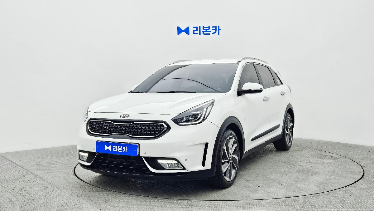 기아 니로 1.6 하이브리드 노블레스 가솔린+전기 리본카 김포지점