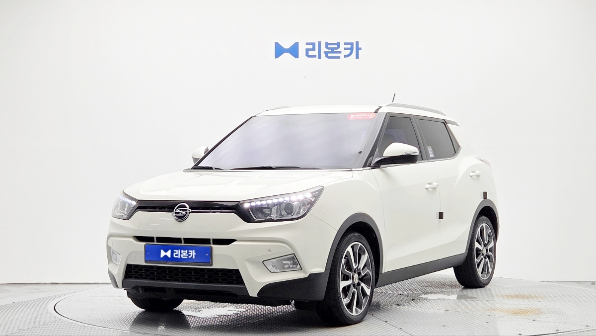 KG모빌리티(쌍용) 티볼리 가솔린 2WD LX 최고급형 가솔린 리본카 광주지점
