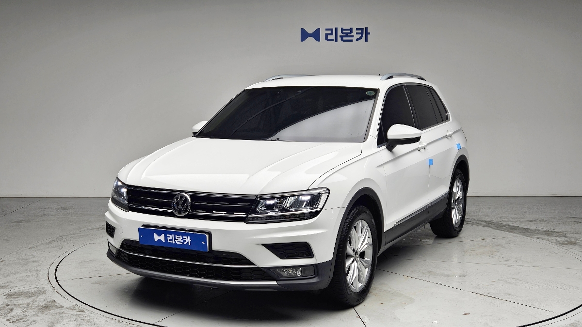 폭스바겐 폭스바겐 티구안(2세대) 2.0 TDI 프리미엄 디젤 리본카 천안지점