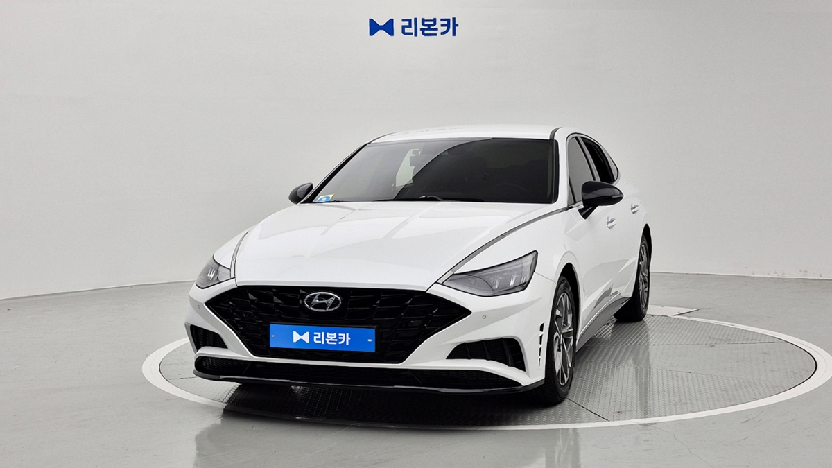 현대 쏘나타(DN8) G2.0 프리미엄 플러스 가솔린 리본카 부산지점