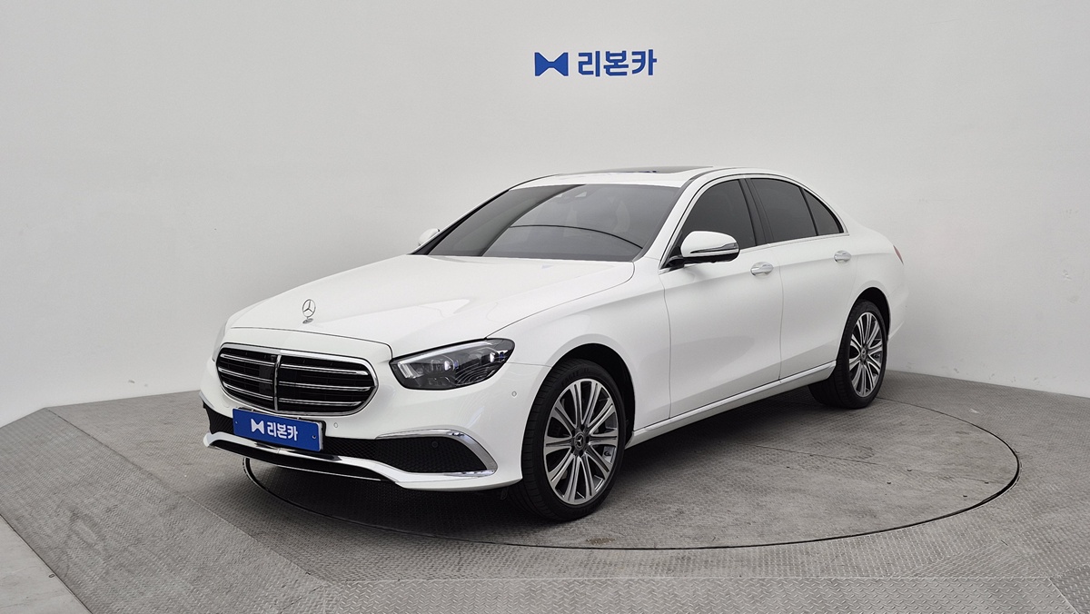 벤츠 벤츠 E클래스(5세대) E350 4매틱 익스클루시브 가솔린 리본카 김포지점