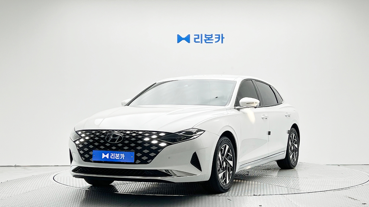 현대 더 뉴그랜저IG 하이브리드 2.4 HEV 르블랑 가솔린+전기 리본카 광주지점
