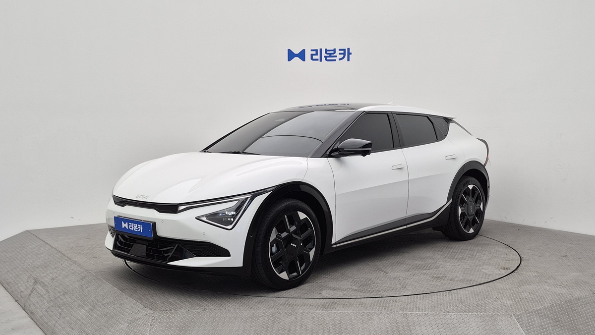 기아 더 뉴EV6 롱 레인지 4WD 어스 전기 리본카 김포지점