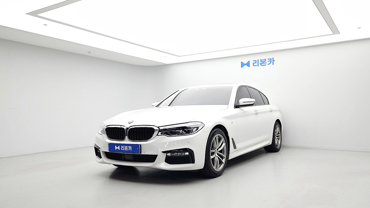 BMW BMW 5시리즈(7세대) 520d M스포츠팩 플러스 디젤 리본카 일산지점