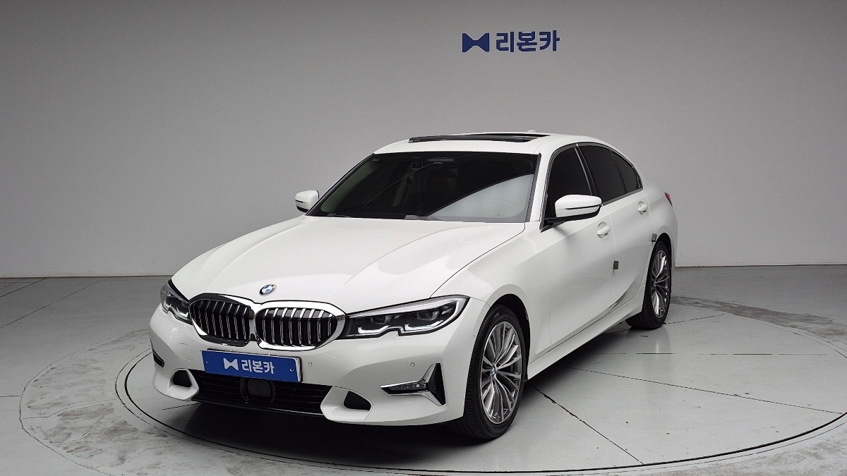 BMW BMW 3시리즈(7세대) 320i 럭셔리 라인 가솔린 리본카 천안지점
