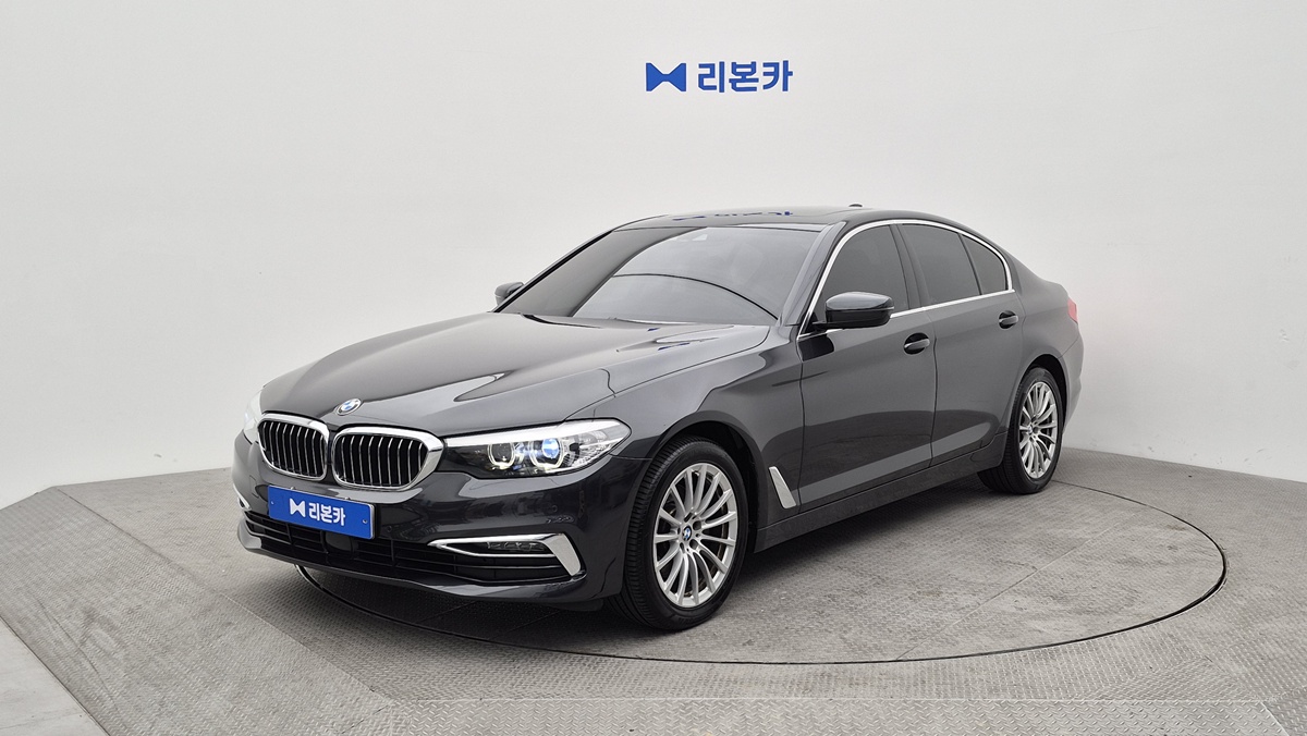 BMW BMW 5시리즈(7세대) 520i 럭셔리 가솔린 리본카 김포지점